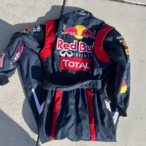 Red Bull Racing suit - Picture 2 of 3